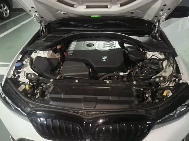 BMW 3 Series — Фото автомобиля 3