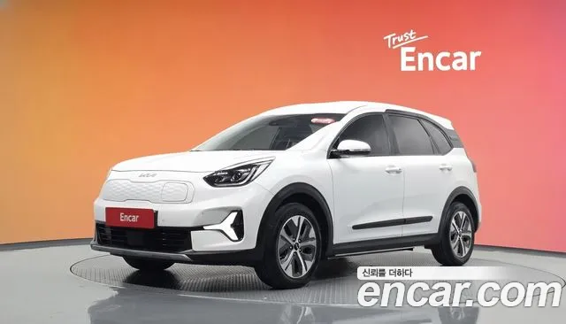 Фотография автомобиля — Kia Niro