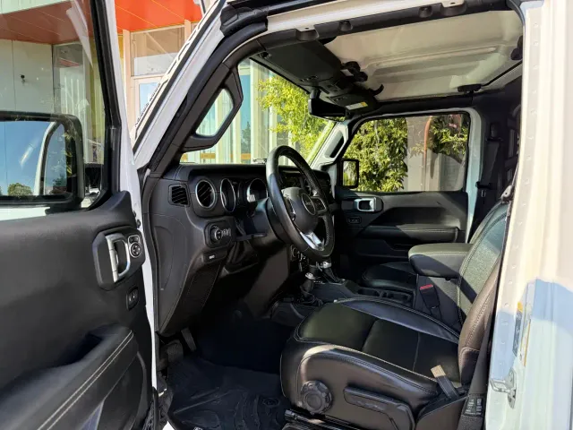 Jeep Gladiator 2023 3.6L Overland — Фото автомобиля 7