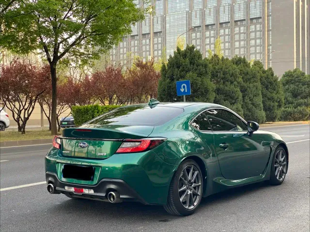 Subaru BRZ — Фото автомобиля 3