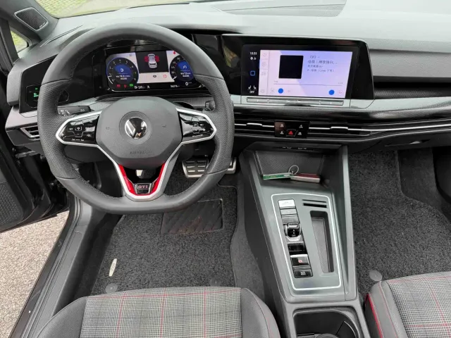 Volkswagen Golf GTI — Фото автомобиля 19