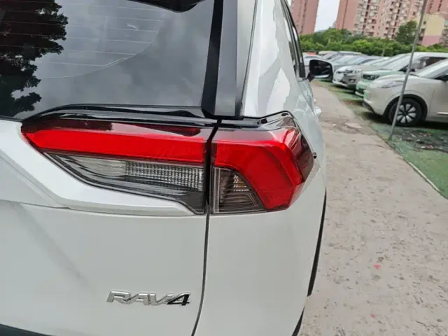 Toyota RAV4 Rongfang 2022 2.0L CVT 2WD Trend Plus Edition — Фото автомобиля 7