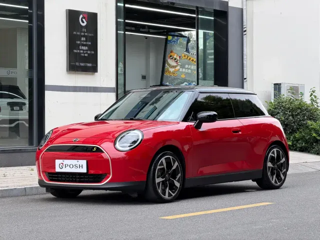 Фотография автомобиля — MINI Cooper