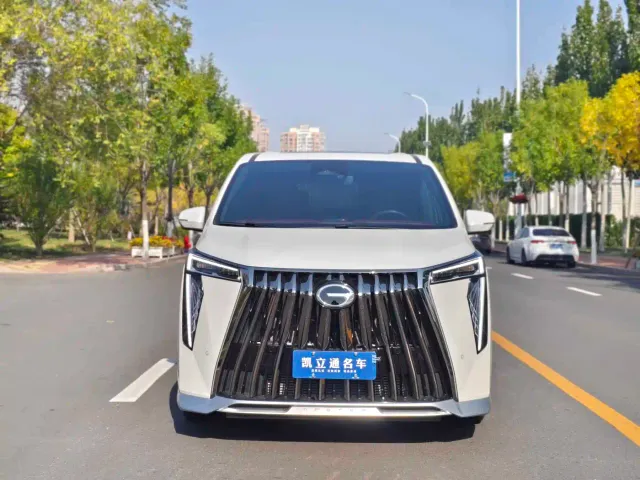 GAC Trumpchi M8 — Фото автомобиля 4