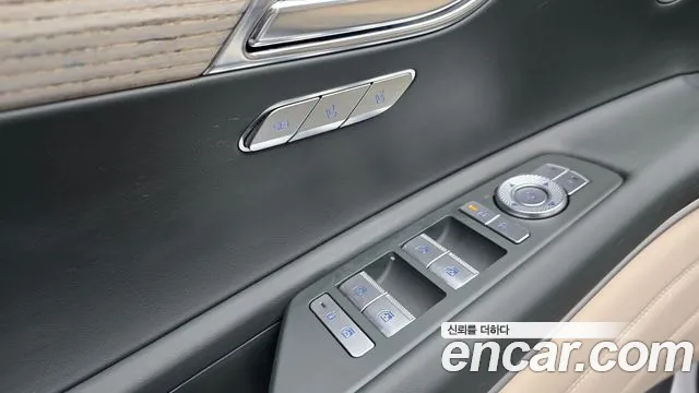 Genesis GV80 — Фото автомобиля 28