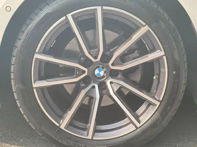 BMW 3 Series — Фото автомобиля 5
