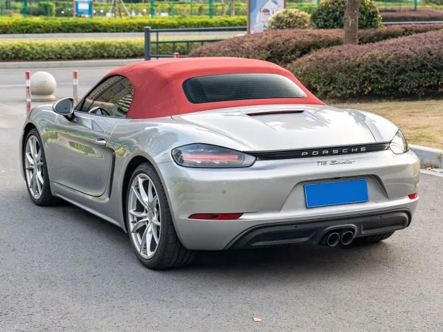 Porsche 718 — Фото автомобиля 4