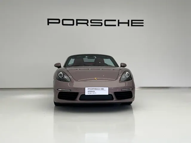 Porsche 718 — Фото автомобиля 3