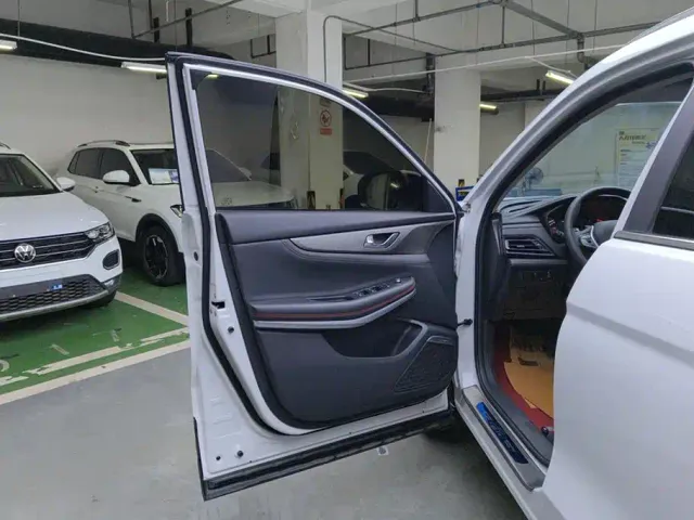 Changan CS75 — Фото автомобиля 7