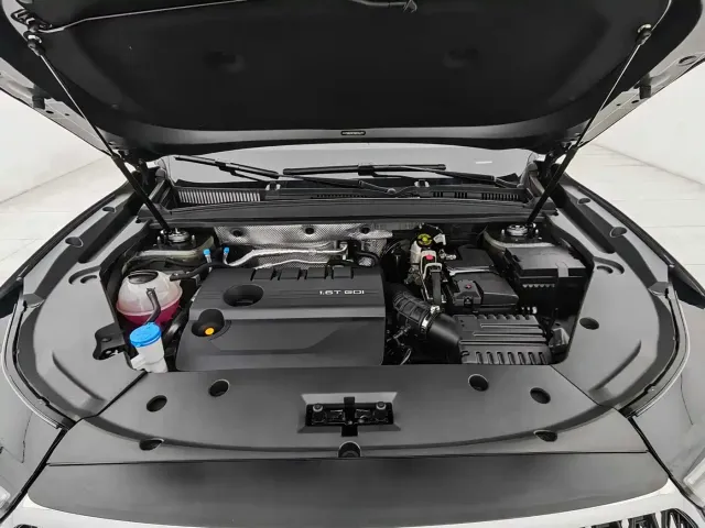 Chery Tiggo 8 — Фото автомобиля 11
