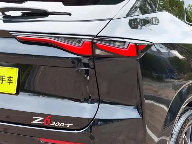 Changan Z6 — Фото автомобиля 11