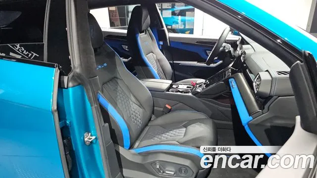 Lamborghini Urus — Фото автомобиля 12