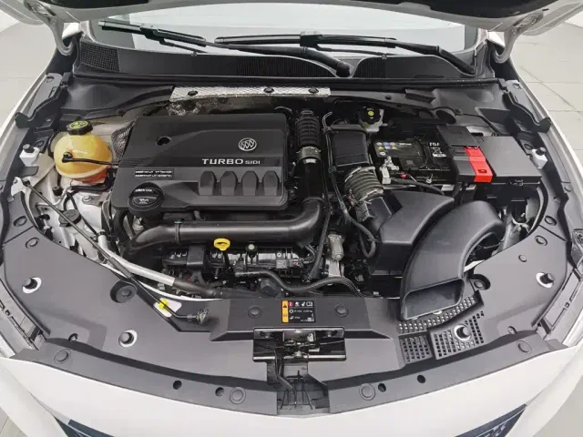 Buick Verano — Фото автомобиля 6