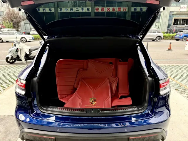 Porsche Macan — Фото автомобиля 26