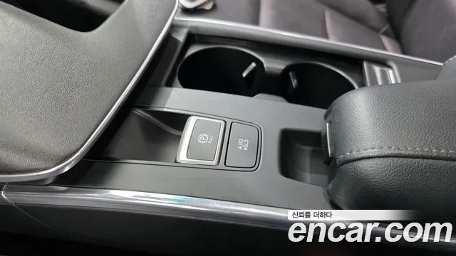 Hyundai Grandeur Новый Grandeur IG 3.0 LPi (Для проката) — Фото автомобиля 24