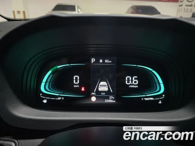 Hyundai Venue — Фото автомобиля 11