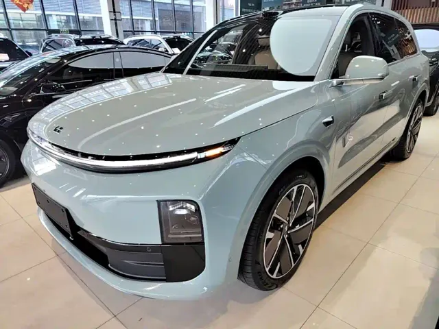 Фотография автомобиля — Li Auto L6