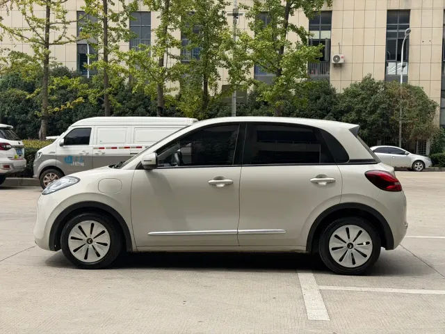 Wuling Bingo — Фото автомобиля 13