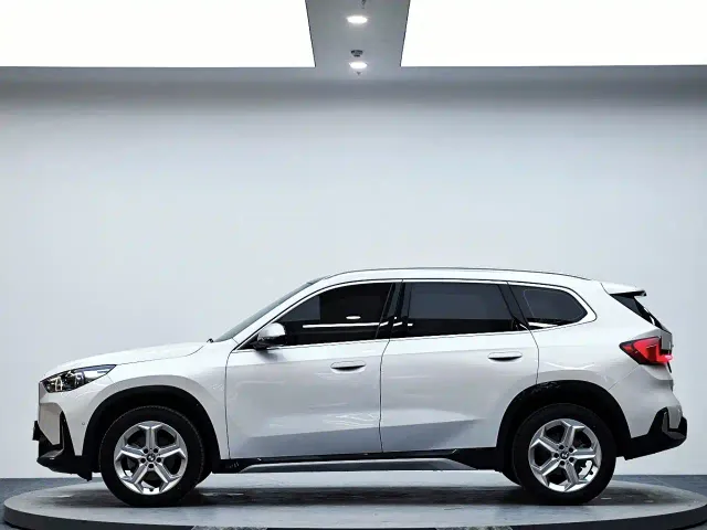 BMW X1 — Фото автомобиля 4