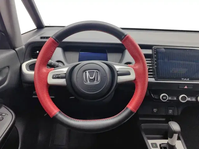 Honda Fit — Фото автомобиля 11