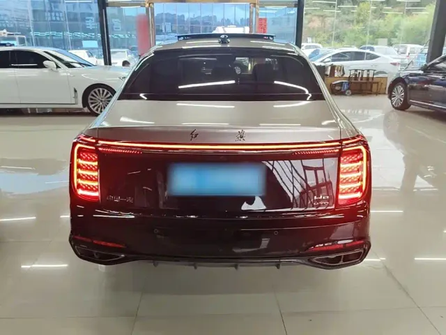 Hongqi H9 — Фото автомобиля 3