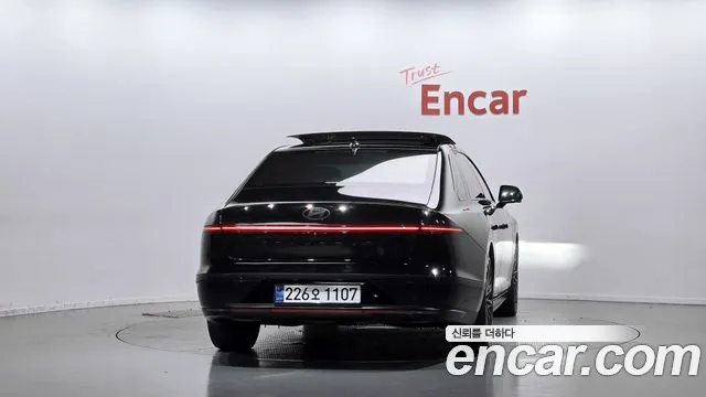 Hyundai Grandeur GN7 — Фото автомобиля 4