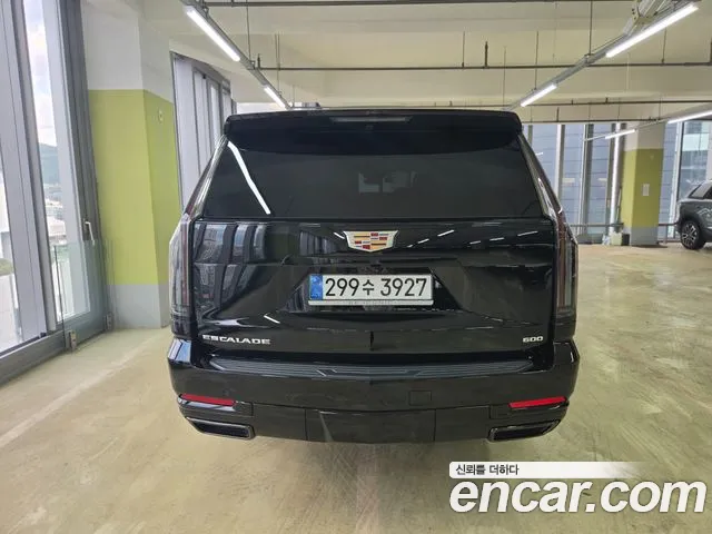 Cadillac Escalade 5th Gen — Фото автомобиля 4