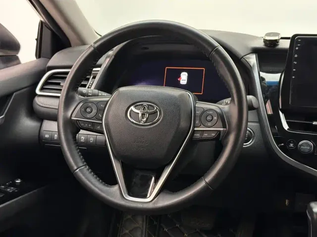 Toyota Camry — Фото автомобиля 12