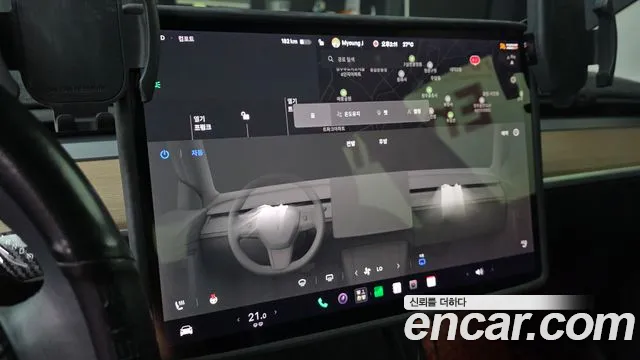 Tesla Model 3 — Фото автомобиля 13