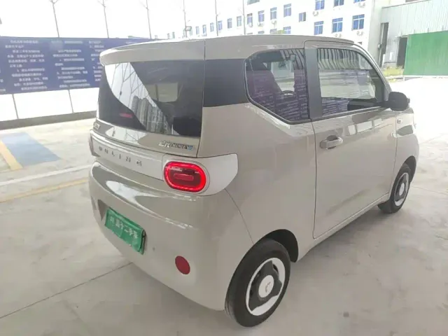 Wuling Hongguang Mini EV — Фото автомобиля 6