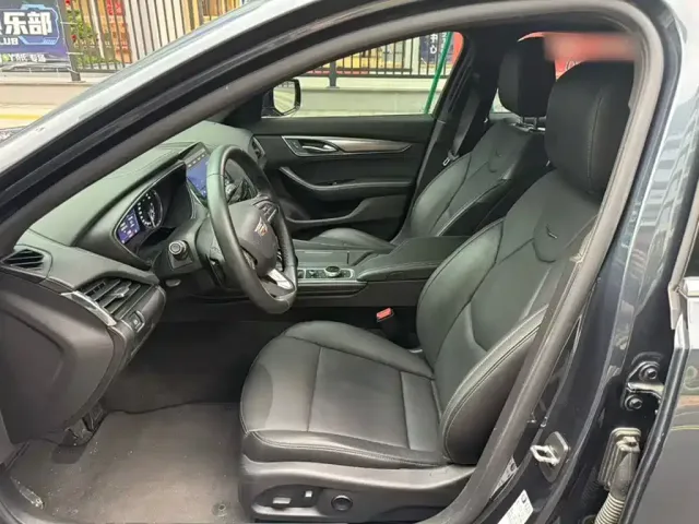 Cadillac CT5 — Фото автомобиля 14
