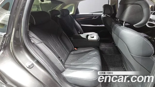 Genesis G80 Бензин 2.5 турбо AWD — Фото автомобиля 11