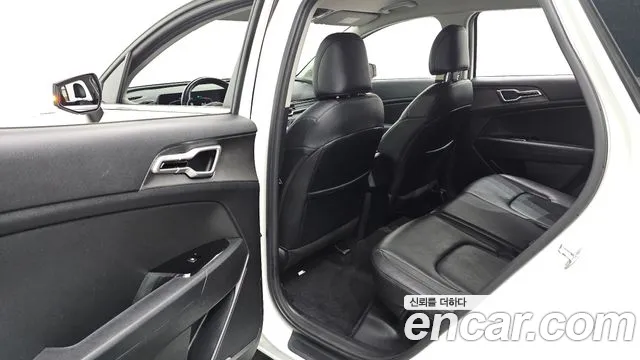 Kia Sportage Sportage 5-е поколение Бензин 1.6 турбо 2WD — Фото автомобиля 26