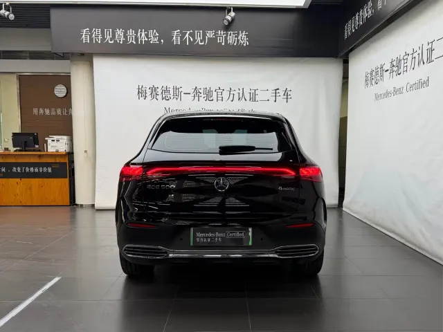 Mercedes-Benz EQE SUV — Фото автомобиля 6