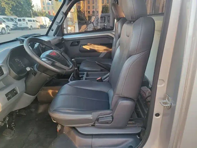 Wuling Longka — Фото автомобиля 16