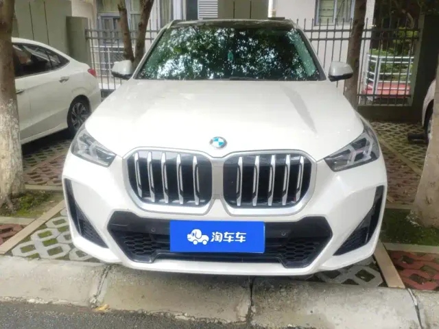 BMW X1 — Фото автомобиля 2