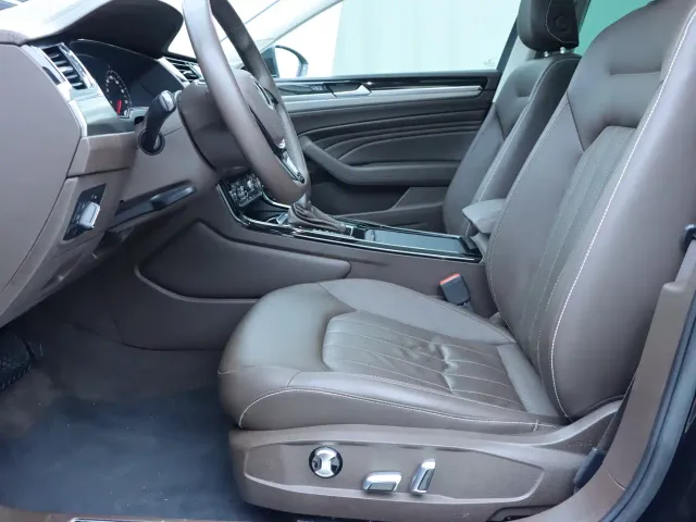 Volkswagen Phideon — Фото автомобиля 5
