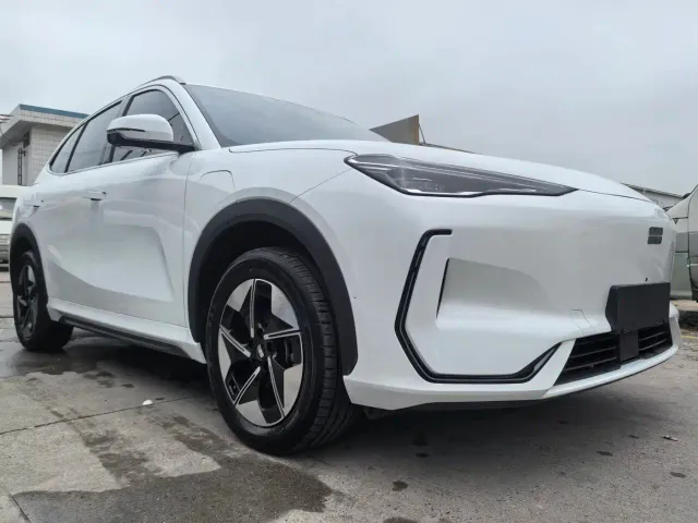 Geely Galaxy E5 — Фото автомобиля 3