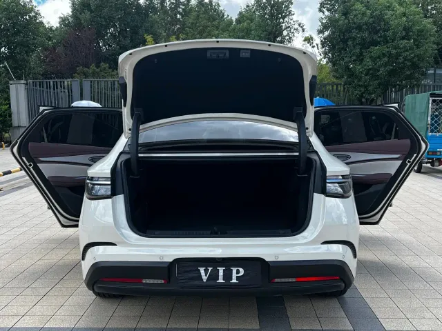 BYD Seal 07 DM-i — Фото автомобиля 15