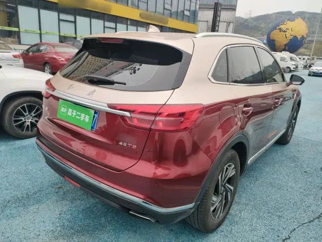 Hongqi HS5 — Фото автомобиля 4