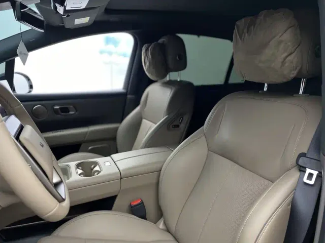 Li Auto i6 — Фото автомобиля 14