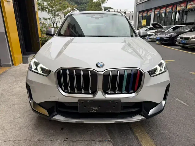 BMW X1 — Фото автомобиля 2