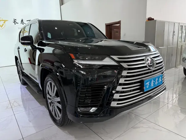 Lexus LX — Фото автомобиля 3