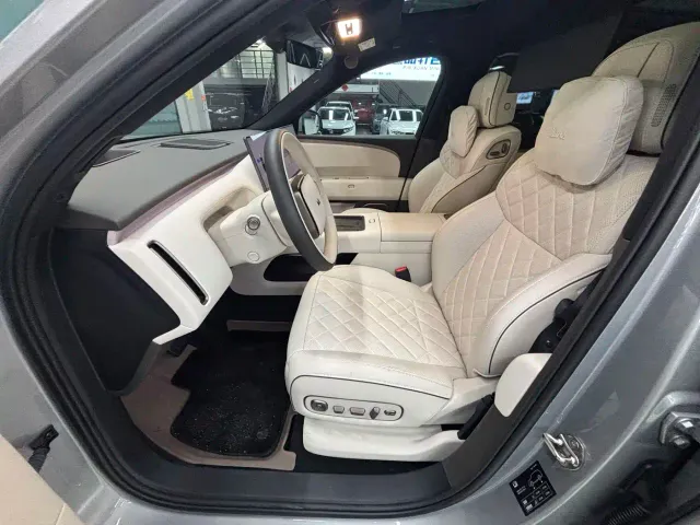 Li Auto Li L8 — Фото автомобиля 6