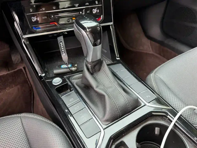 Volkswagen Passat — Фото автомобиля 9