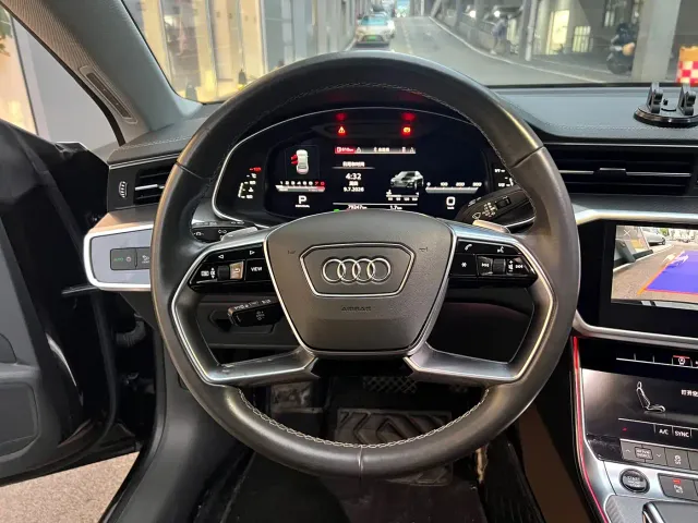 Audi A7L — Фото автомобиля 9