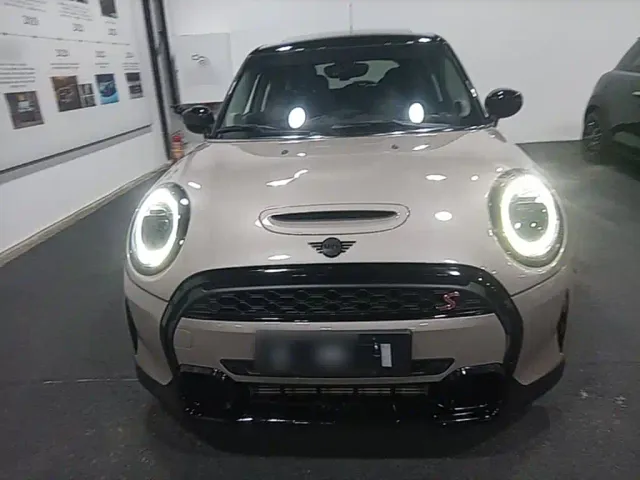 MINI Hatch — Фото автомобиля 2