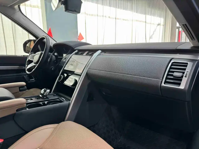 Land Rover Discovery — Фото автомобиля 7