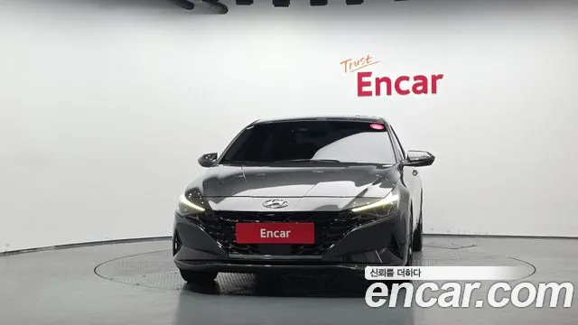 Hyundai AVANTE Inspiration — Фото автомобиля 3
