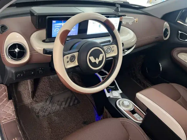 Wuling Bingo — Фото автомобиля 11